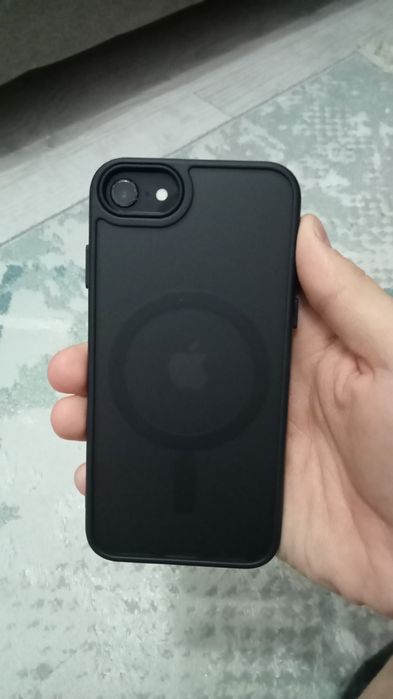 Iphone se 2020года в хорошем состоянии