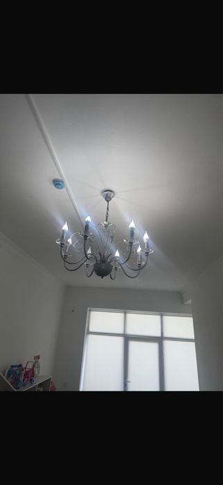 Продаю люстры хорошего качества