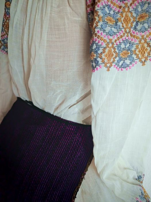 Costum popular Zona Banat peste 100 ani
