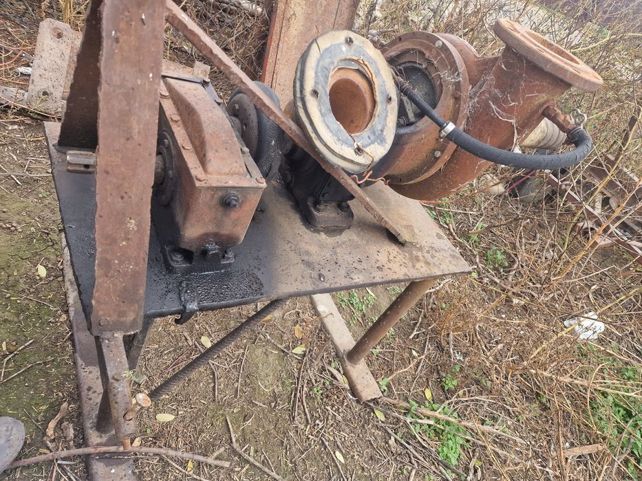 Vand motopompa cu țevi