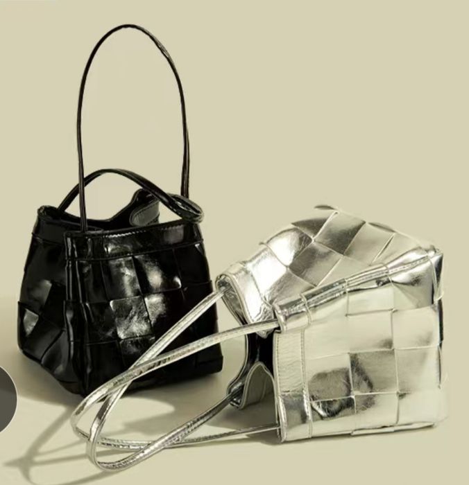 Продам женские сумочки