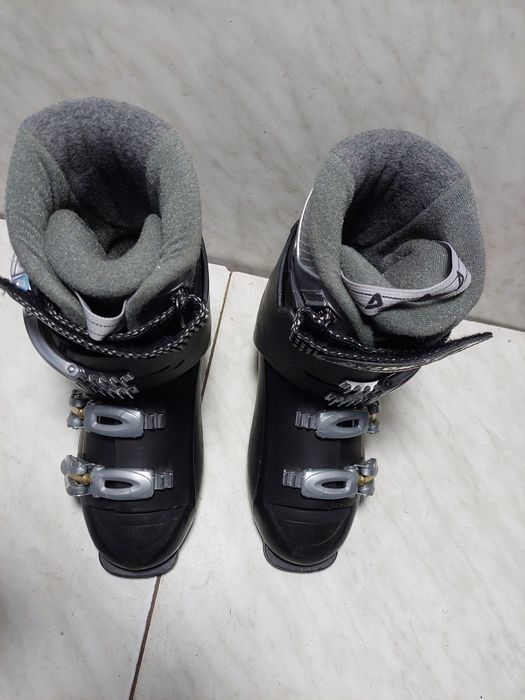 Clapari ski schi Dolomite  mondo 26 corespunde mărimii 40