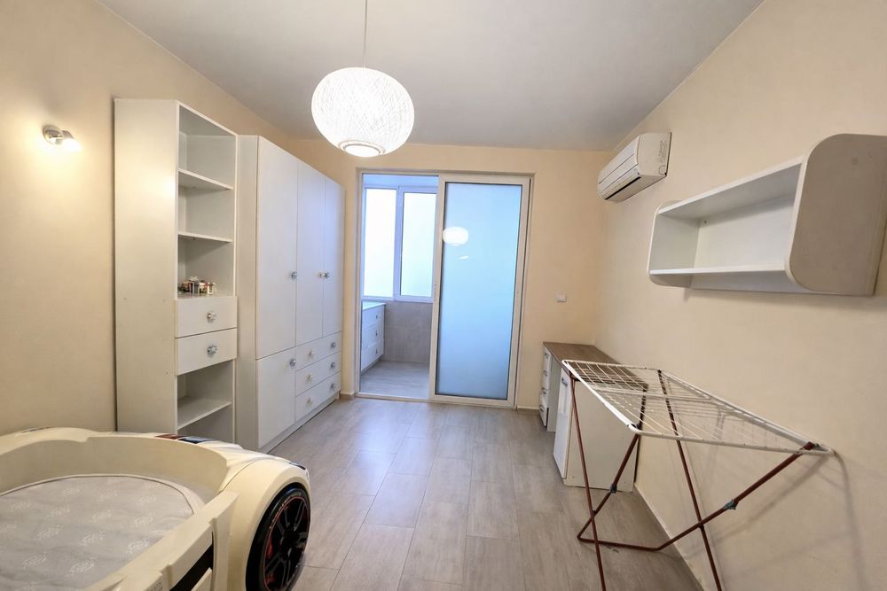 Луксозен тристаен апартамент под наем – 120 кв.м