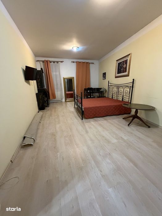 Apartament spatios , zona centrala — fotografia 3