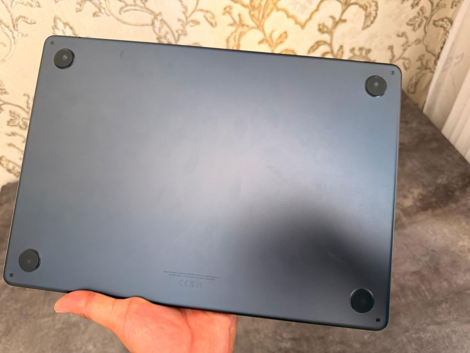 Macbook Air m3 в отличном состоянии