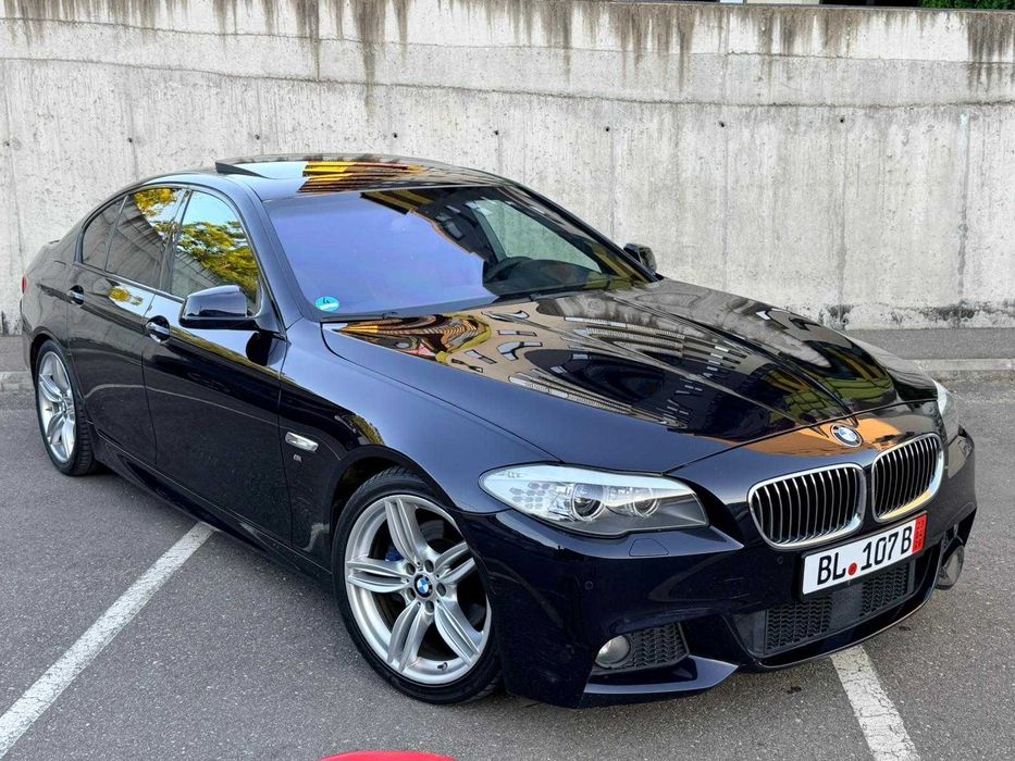 BMW 520d F10*M-Paket*Trapa*Distronic*Head-Up*Camera*2 Butoane*