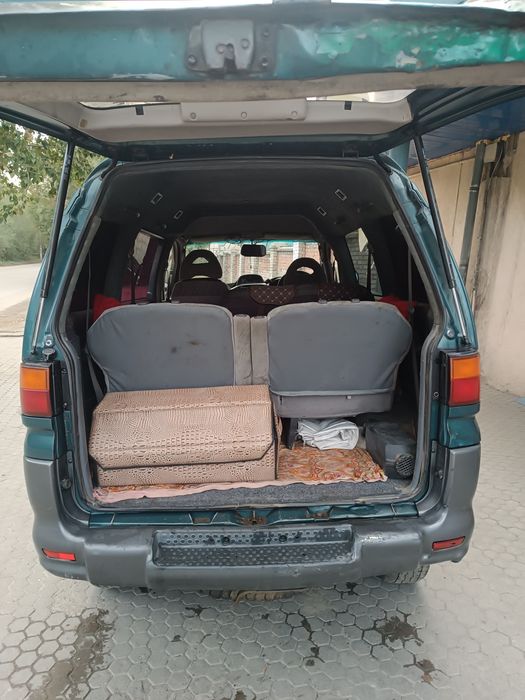 Продам Митсубиси делика булка