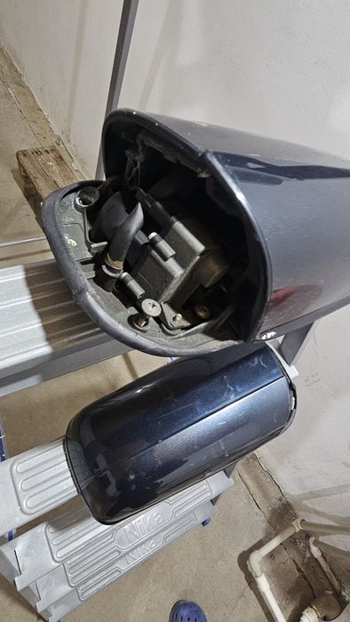 Зеркала левыи и правыи для Мерседес 210 дорест