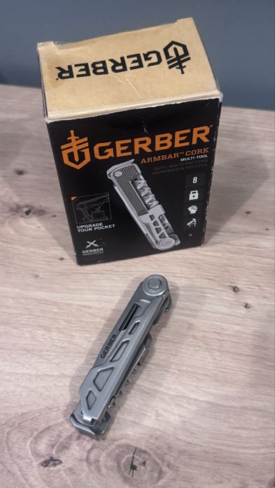 Multitool Gerber Armbar NOU , in cutie
