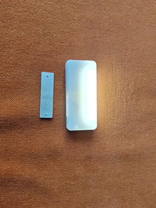 Lampa led cu senzor de miscare, cu acumulator fixare cu magnet