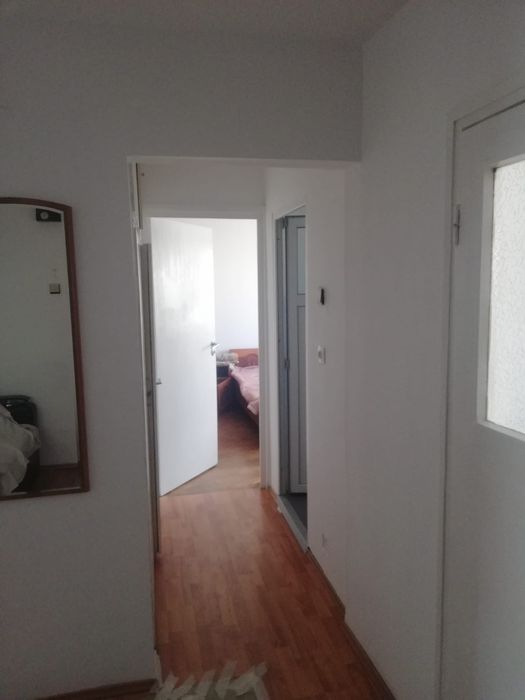 închiriez apartament 3 dormitoare