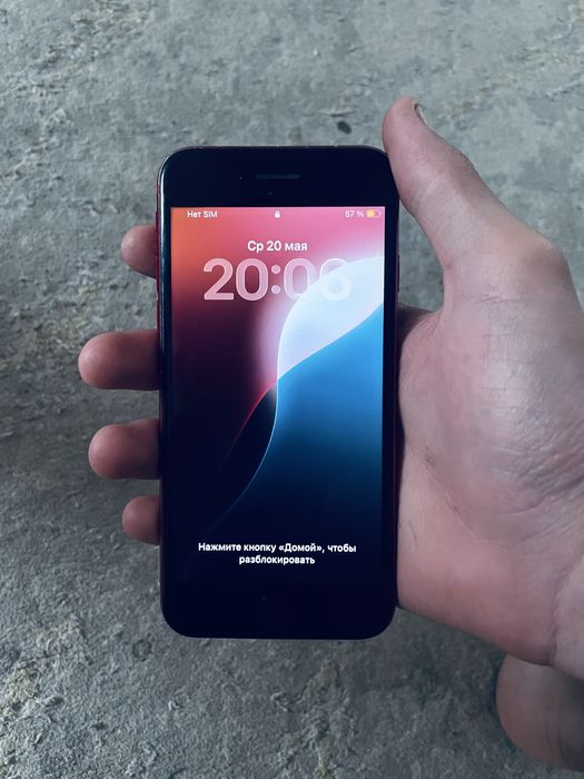 Айфон се 2020 64гб