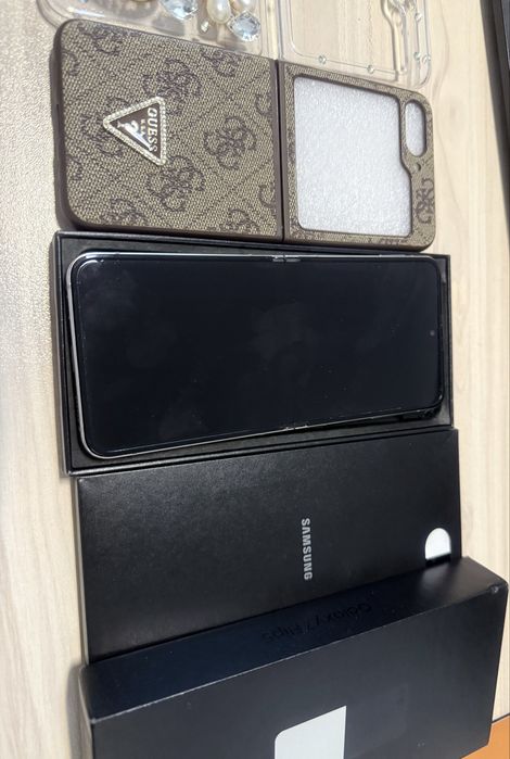 Samsung Z flip 5 512 G Гаранционен