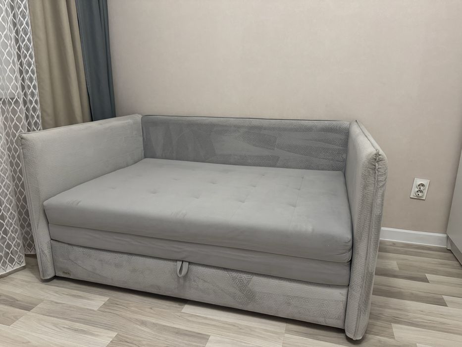СРОЧНО ПРОДАМ! Раскладной Диван кровать