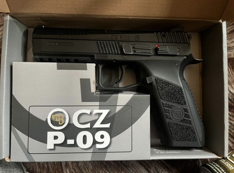 Еърсофт реплика CZ P-09