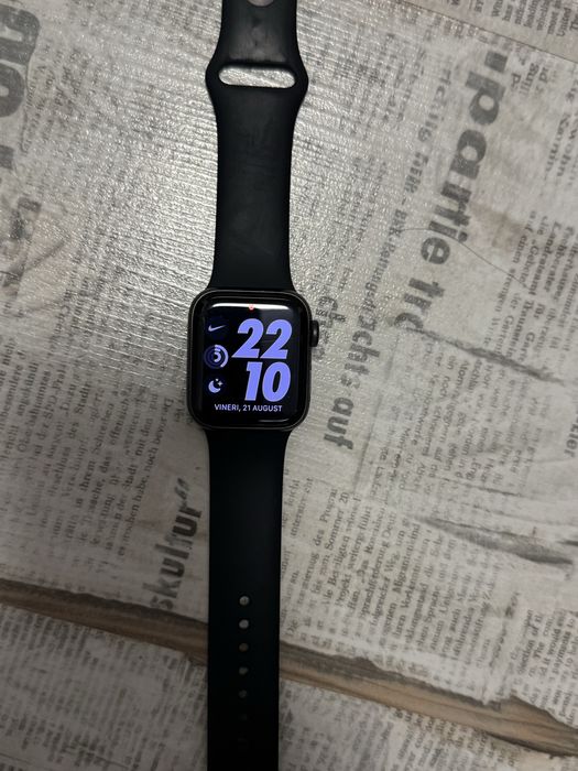 Apple Watch SE 40 mm Aluminium
