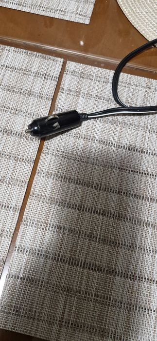 Продавам инвертор 12v,220v.