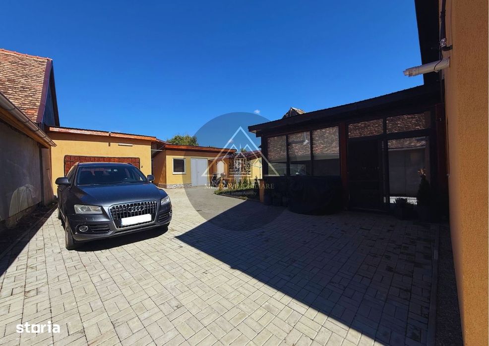 Casa de 4 camere, de vanzare