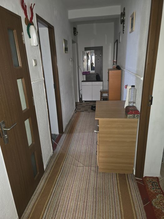 Apartament cu 3 camere