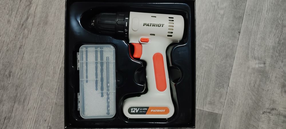 Шуруповёрт аккумуляторный