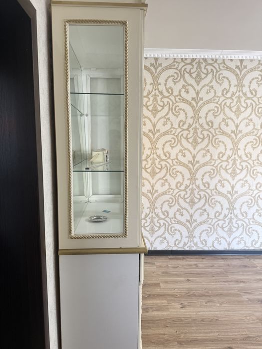 Шкаф для гостиний