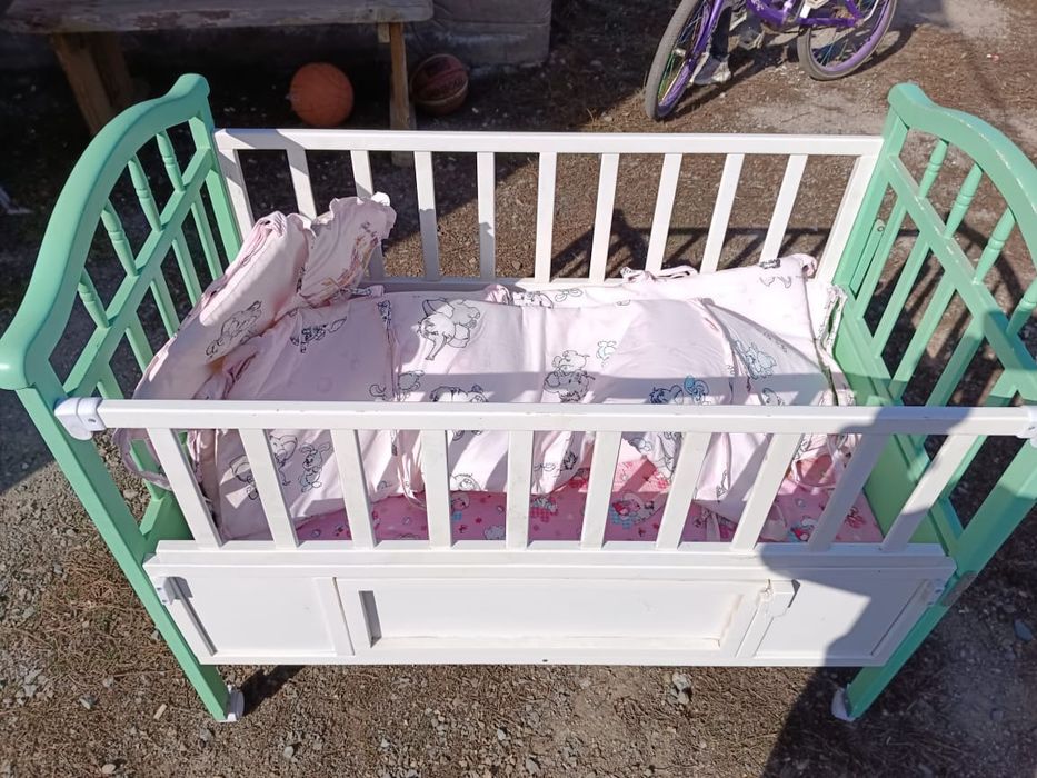 Продам детскую кровать