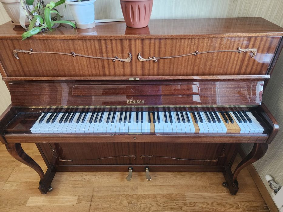 Продам пианино. Пиано