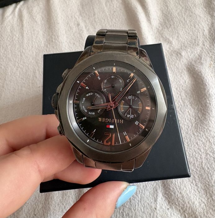 Gun Metal Часовник Tommy Hilfiger