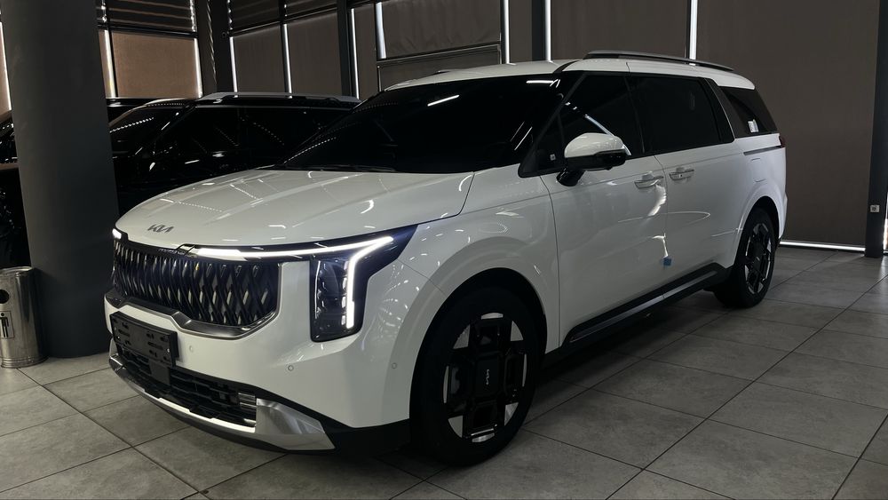 Kia Carnival hybrid 2026