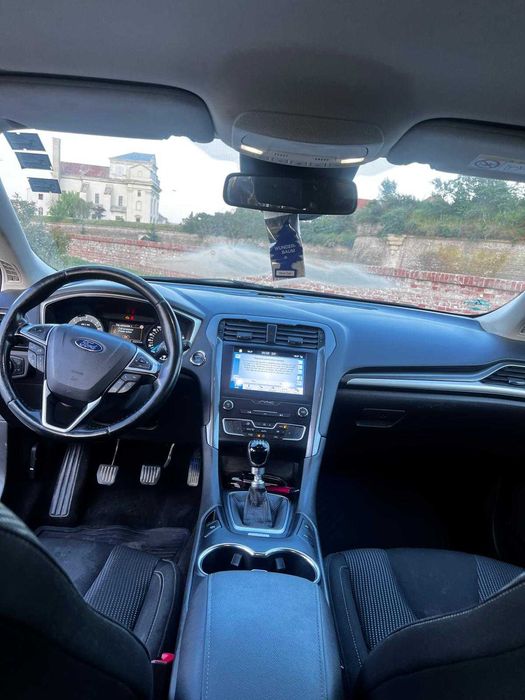FORD  mondeo tournir