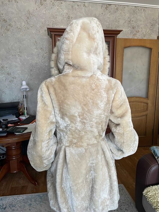 Продам шубу мутон