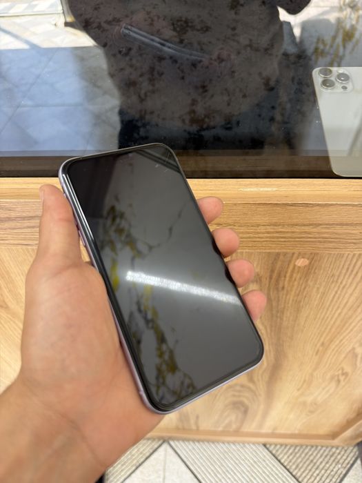 Iphone 11 128gb zor holatda