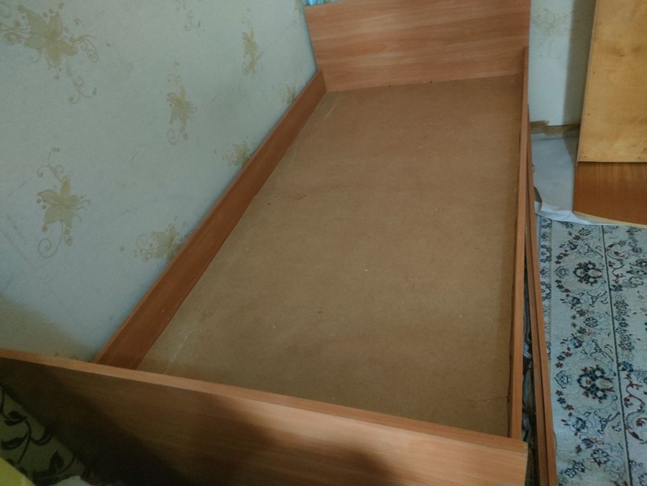 Срочно продам кровать 15000