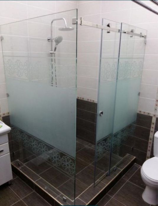 Душевые кабины под заказ.