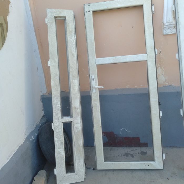 Пластик  есык  2  штук