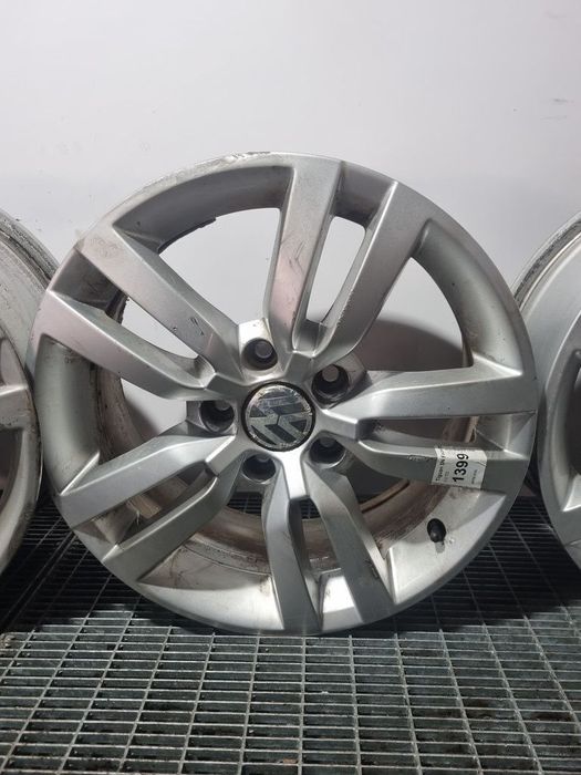 Jante aliaj Volkswagen Tiguan 5N Facelift 2011 - 2015 (1399) R16 Et33 5*112