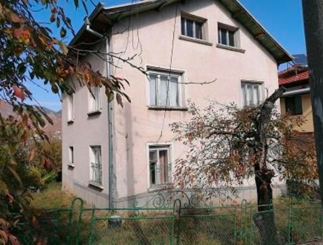 Продажба на имот в гр. Девин
