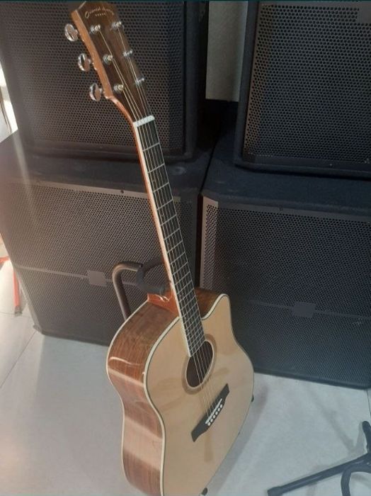 Akustik gitaralar yengi