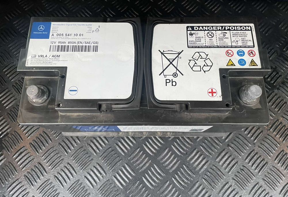 Продавам акумулатор Mercedes 95Ah 850A