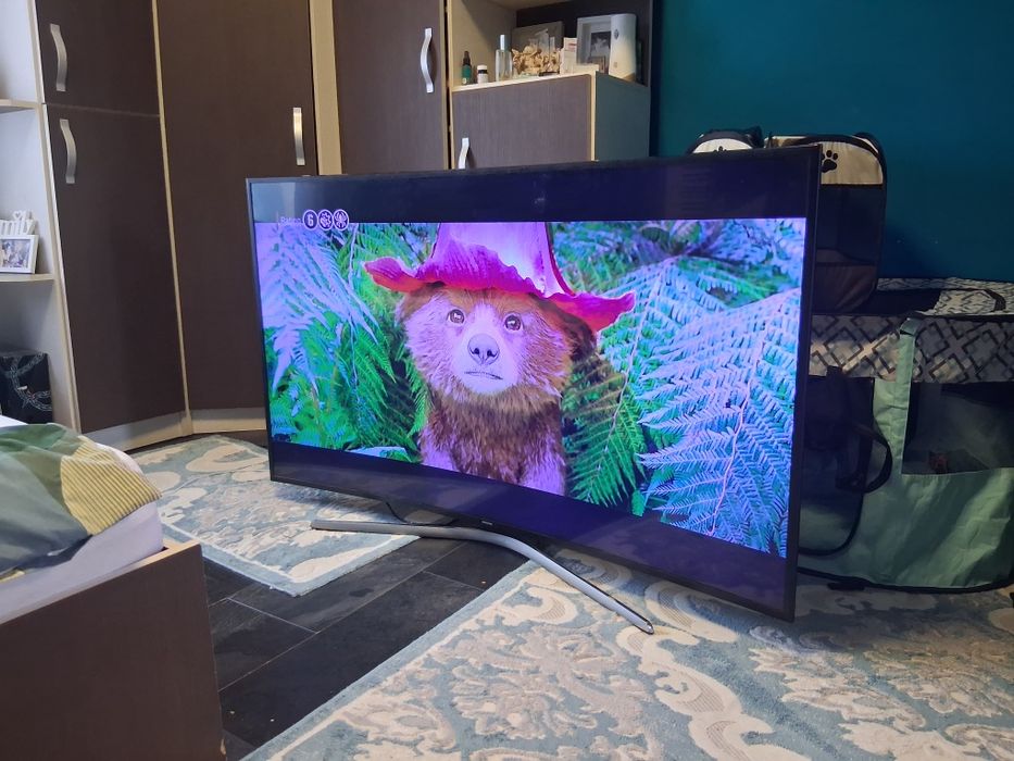 Vand televizor samsung model ue65ku6179u diagonala de 165