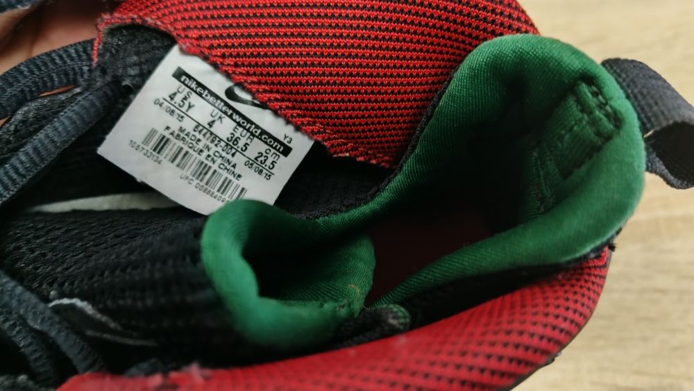 Ghete baschet Nike Little Posite Pro, negru/Gym Rd-Grg Grn-Mtllc Gld