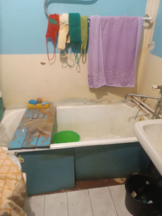 Продаю 1 комнатную квартиру на массиве Феруза