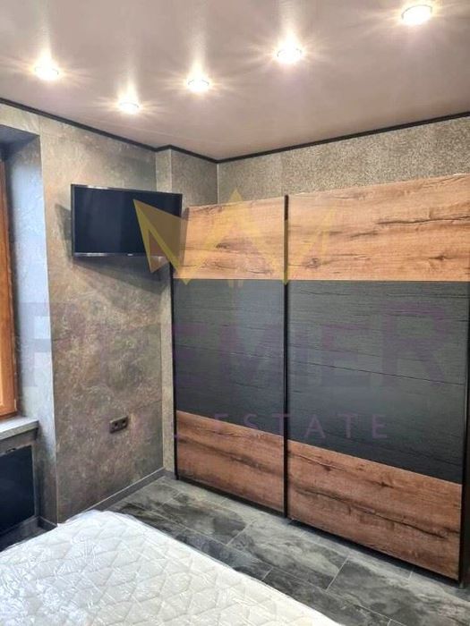 Продава се Двустаен апартамент в София, Център - 66 кв.м за 5137 €/кв.м - Снимка #8