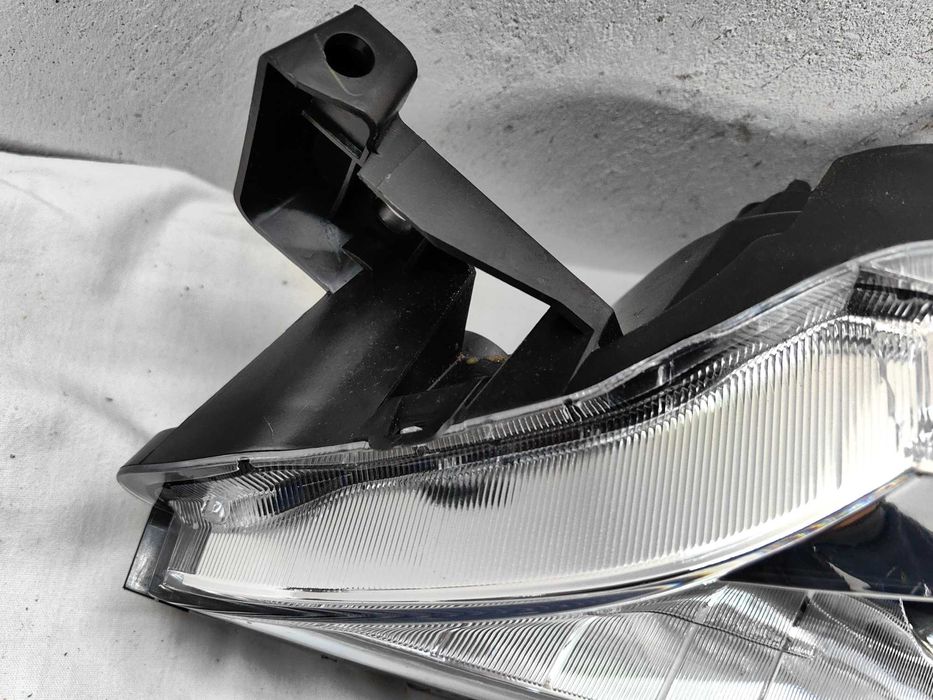 Оригинален НОВ фар  Субару Импреза   Subaru Impreza  2007-2014