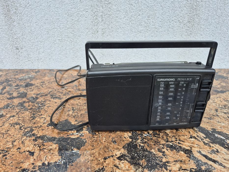 Vând Radio portabil marca Grunding model Prima-Boy 70k made in Germany