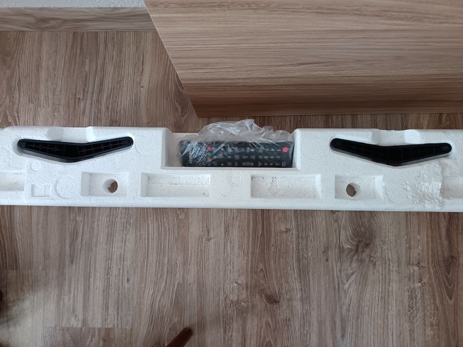 Лед телевизор самсунг 32 инча