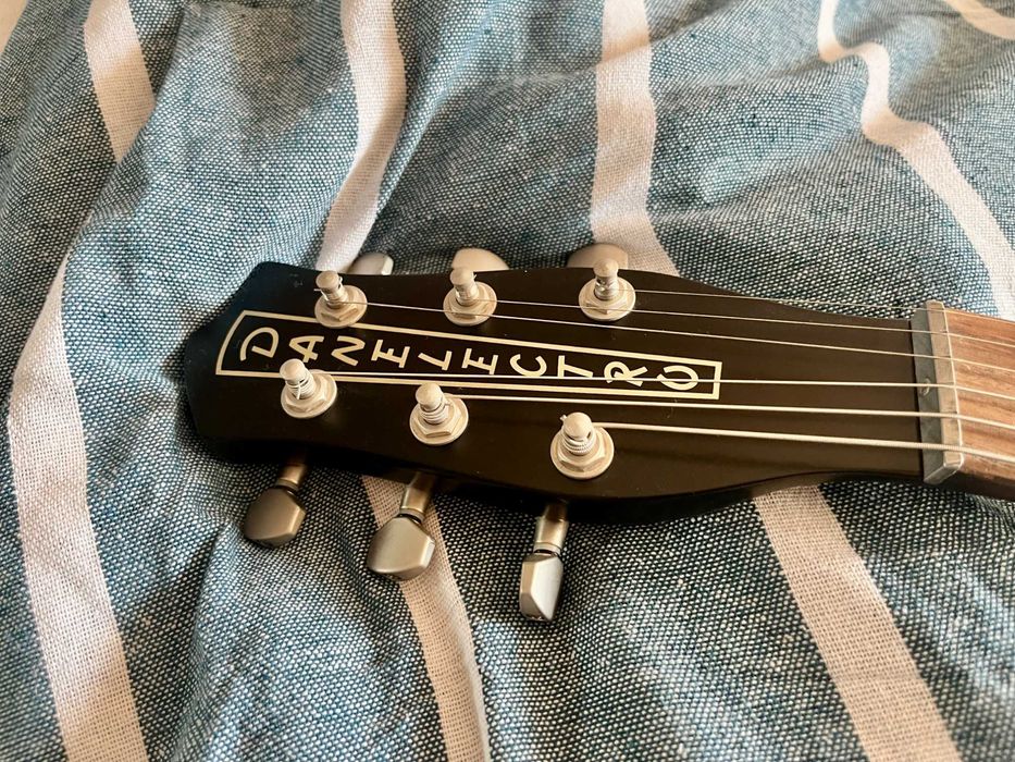 Продавам 350€ Danelectro 63 Double Cutaway