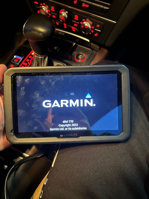 Навигация garmin dezl 770lmt за камион
