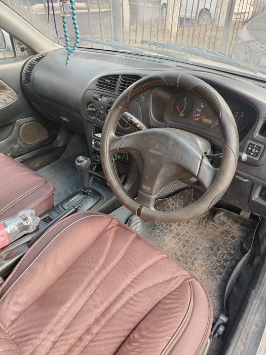 Продаю срочно авто