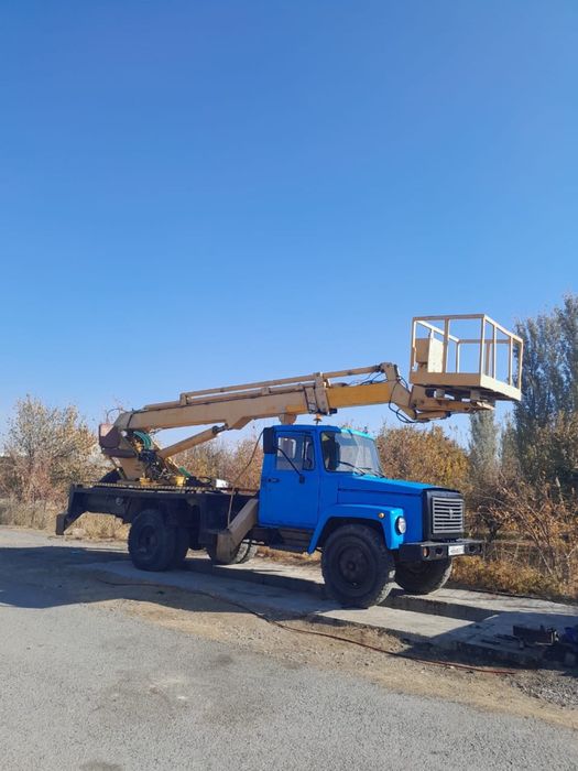 Услугу автовышки,